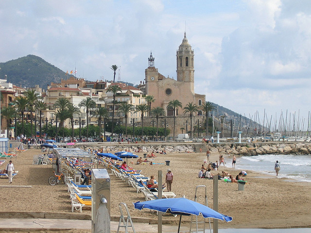 Sitges to nie tylko mroczne filmowe opowieści, ale i całkiem urokliwe pejzaże, październik 2016 w Barcelonie