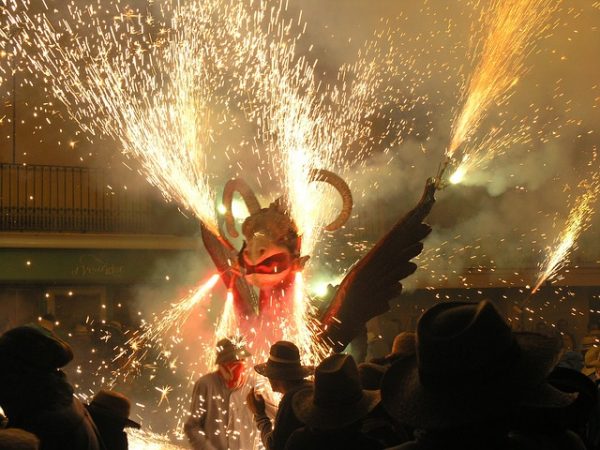 Zjawiskowe pokazy correfoc, lipiec 2018 w Barcelonie