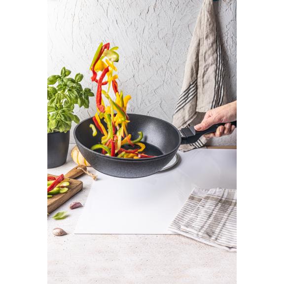 Pans, woks