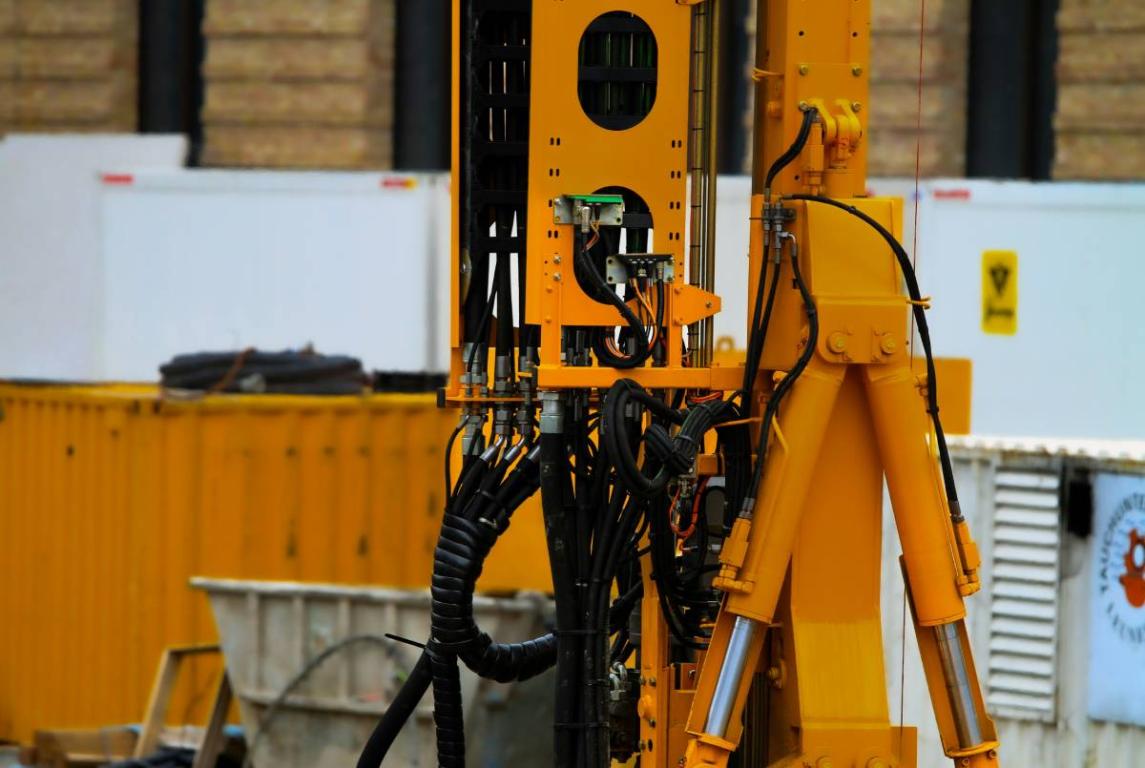 Hydraulika siłowa – co to jest i jak działa? – Madejski